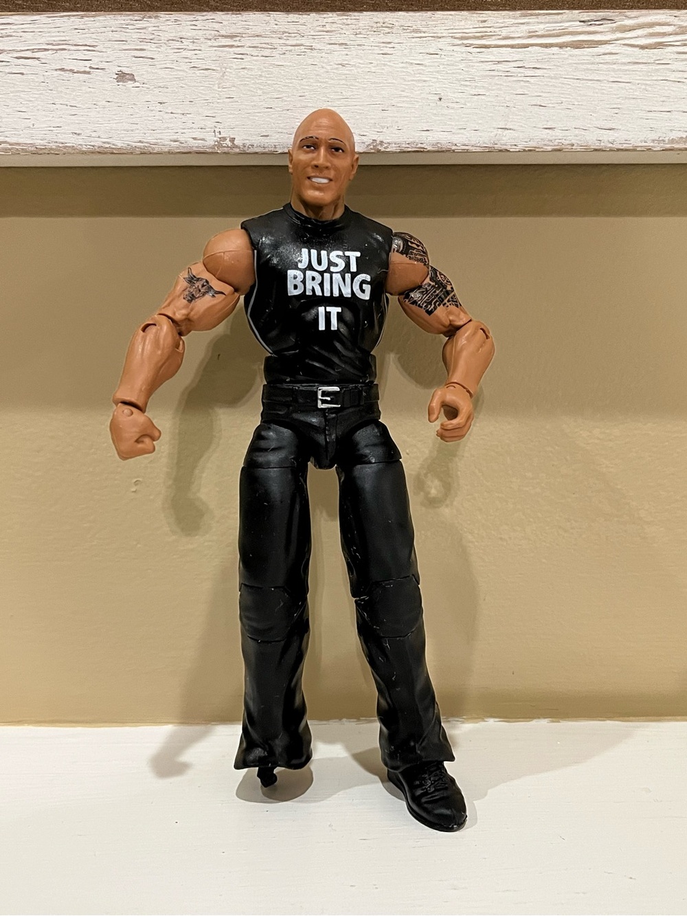 WWE Dwayne The Rock Johnson Elite Wrestling Figure (Missing Foot) Figure Toy